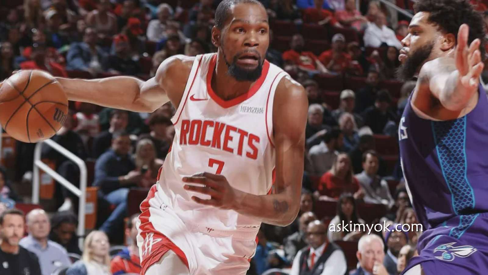 爱游戏体育特别报道：杜兰特背靠背再吞惨败！轰31+5抢断难阻火箭崩盘 无奈三节提前投降