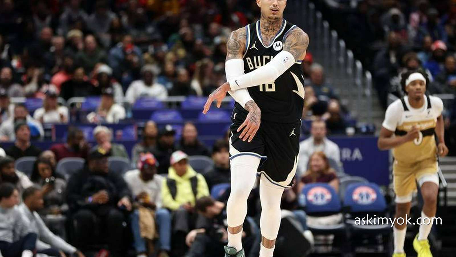 爱游戏体育独家专栏：萨尔16+17特纳21+14 奇才胜雄鹿