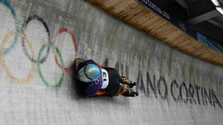 爱游戏体育独家报道: 冬奥会女子钢架雪车前两轮 赵丹暂列第7梁雨欣跌至第21