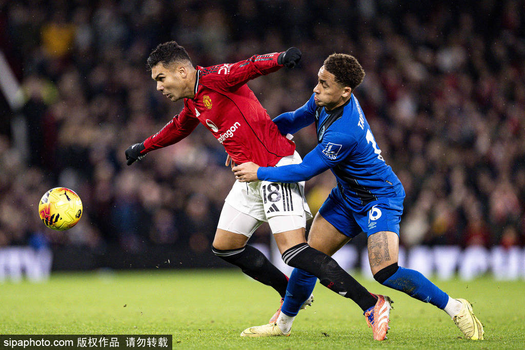 爱游戏体育独家专栏:英超-对轰局!B费任意球破门胖虎建功 曼联4-4伯恩茅斯