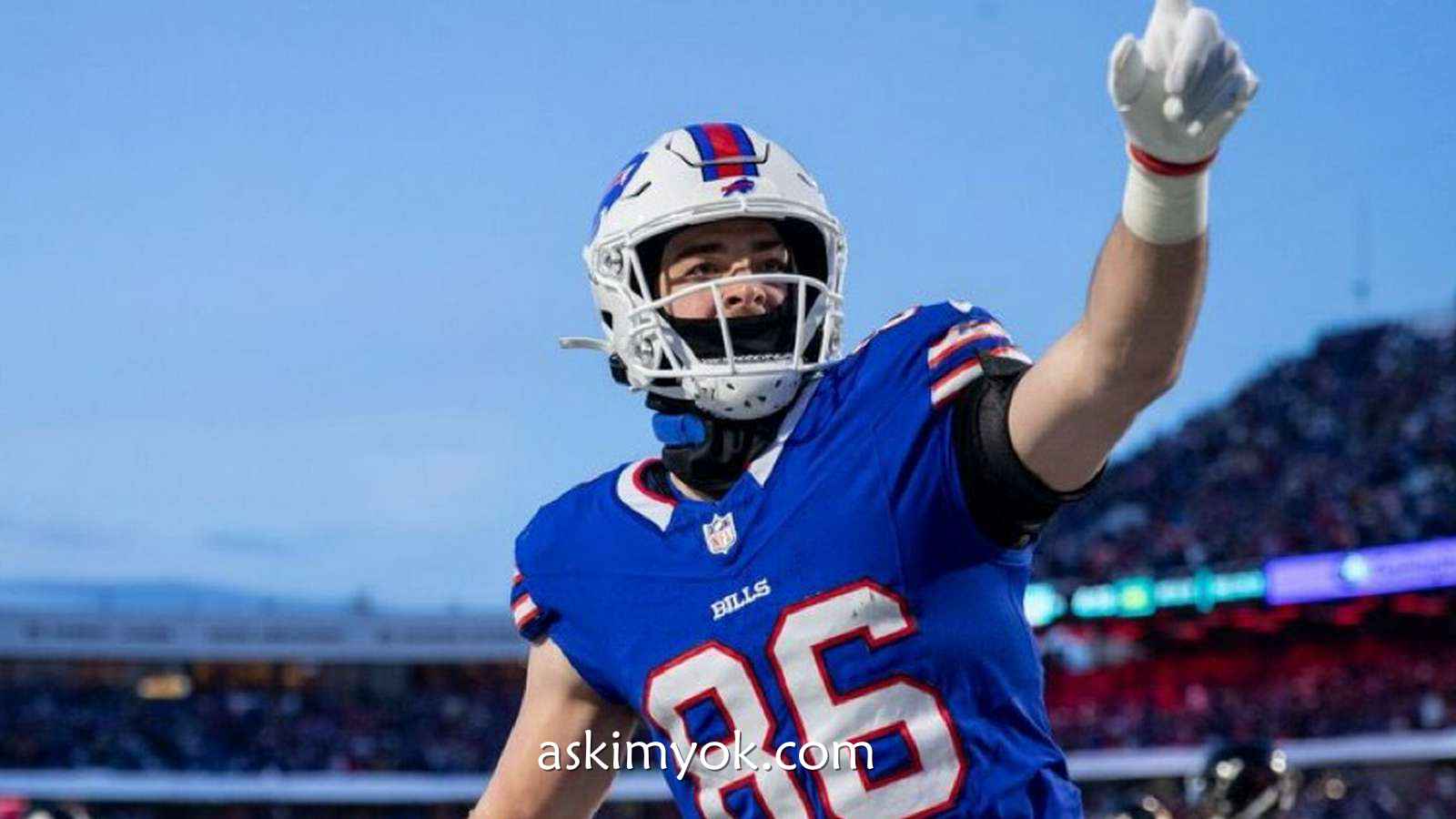 爱游戏体育深度聚焦：【NFL动态】锁定进攻核心！比尔执行道尔顿-金凯德第五年选项